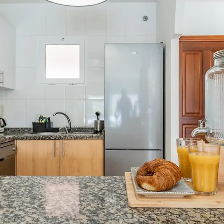 Sunset Hideaway-roque Del Conde